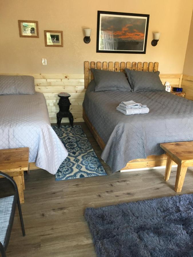 Whispering Woods Ak Cabins Kasilof Bagian luar foto